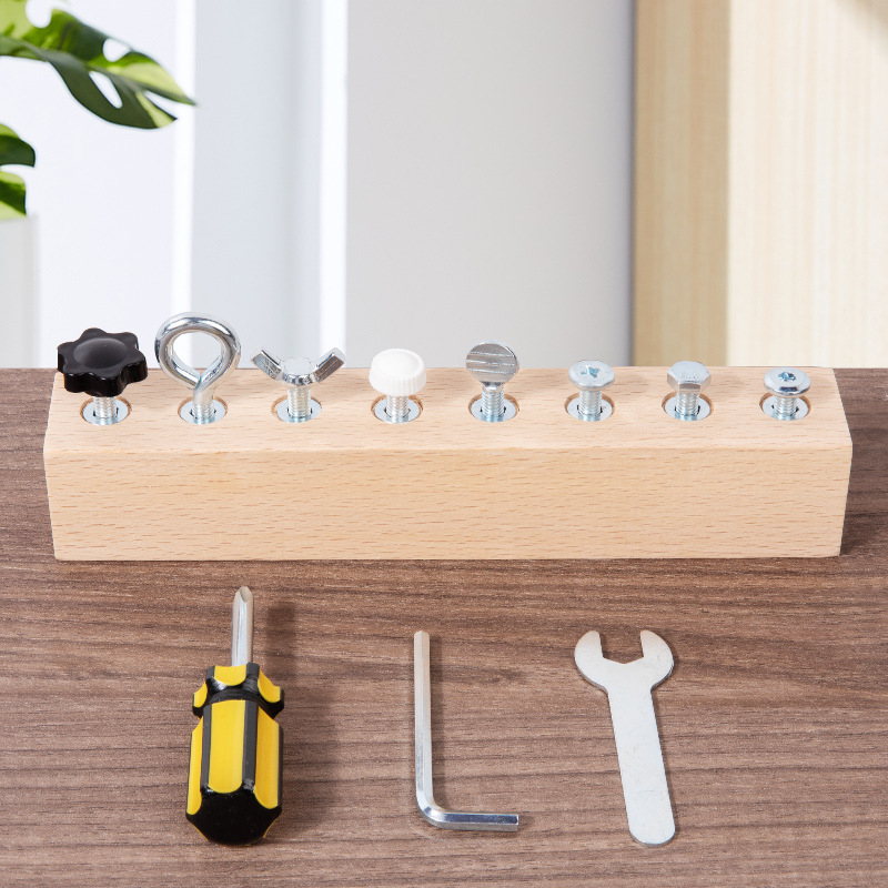 Jouet Montessori en Bois – Planche avec Vis et Tournevis