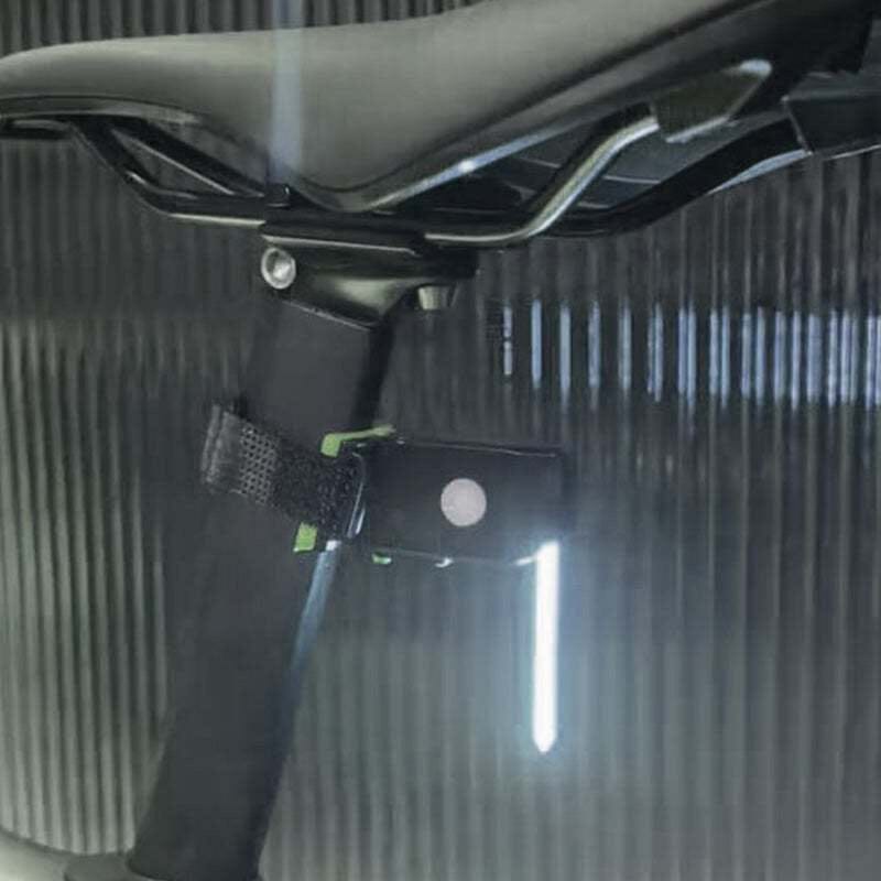 🎁🚲 Cadeau spécial ! Feu arrière LED pour vélo — Sécurité et visibilité accrues 🚴✨ Moitié prix aujourd'hui !