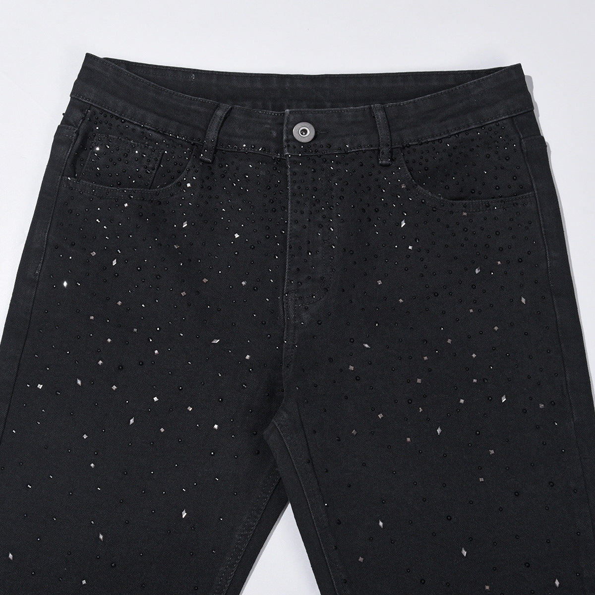 Jean slim noir orné de strass