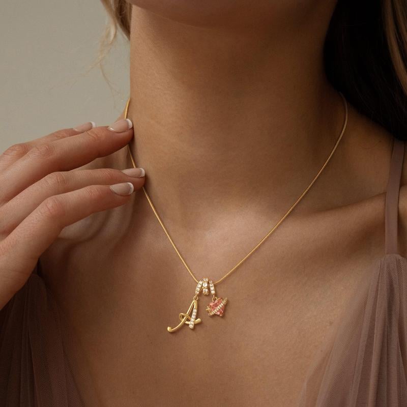 💖Dernier jour : 50 % de réduction ✨ Collier avec pendentif lettre de A à Z et trois breloques🎀