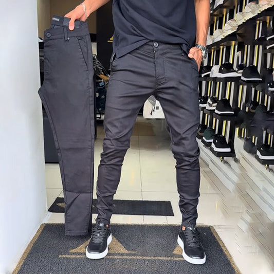 Pantalon casual slim fit en tissu uni pour homme