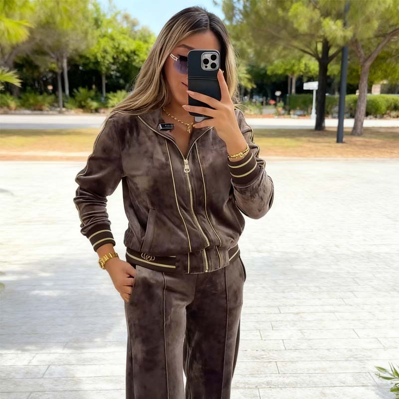 ✨ Ensemble de vêtements de sport 2 pièces pour femmes de haute qualité — Le confort chic pour toutes les occasions ! 💃