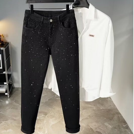 Jean slim noir orné de strass