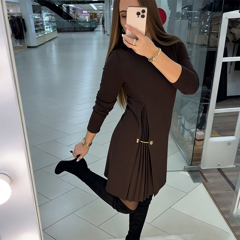 Élégante robe à manches longues et panneaux plissés🔥