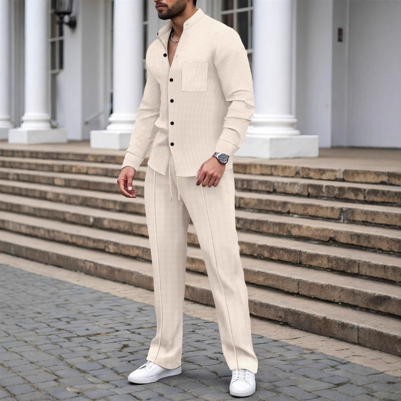 📢📢60 % DE RÉDUCTION !! ⏰ Ensemble deux pièces pour homme — Chemise + pantalon chino 🍂 Confectionné dans un tissu texturé pour un confort respirant et une élégance qui dure toute la journée ! 👔🌿