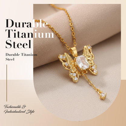 👀 Vous hésitez encore ? Vos concurrents ont déjà passé commande ! 👀 Collier Cœur-Ailes d'Ange avec Pampille