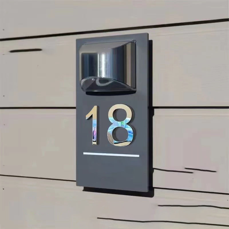 Plaque de numéro de maison solaire