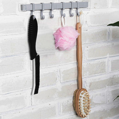 Brosse multifonctions à poils durs pour le nettoyage des interstices